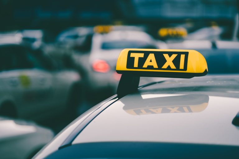 Hrvatska obrtnička komora: Izmjene Zakona o prijevozu u cestovnom prometu važan su korak prema uređenijem autotaksi tržištu